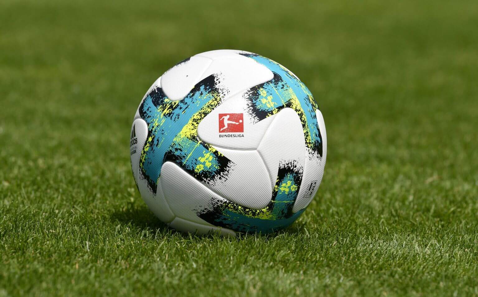 Bundesliga ball